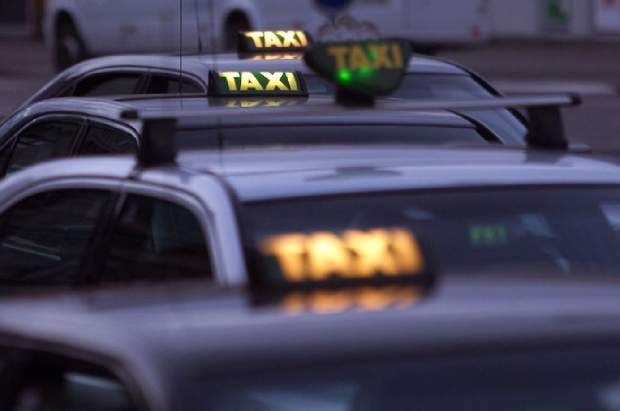 Effortless Taxi Rides from Tunbridge Wells to Gatwick