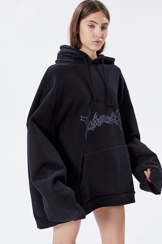 Essential Hoodie: The Staple Every Wardrobe Needs